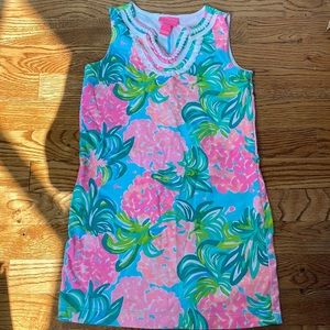 Lily Pulitzer girls dress size 6-7  hydrangeas print like new